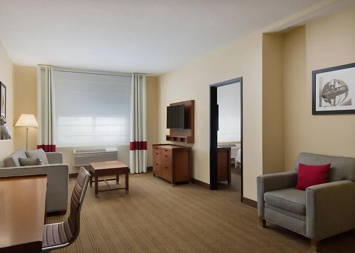 Four Points By Sheraton Portland East