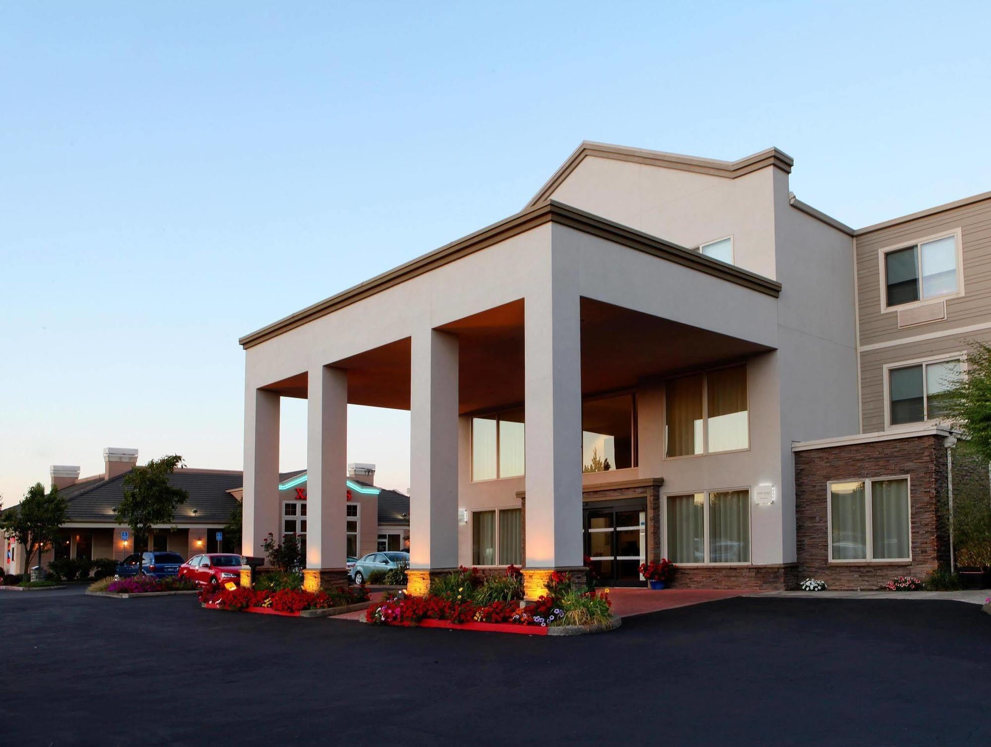 Four Points By Sheraton Portland East Hotel 3*